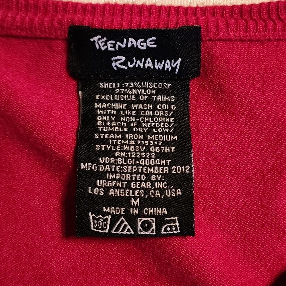 Hot Topic sweater - Picture 6 of 6